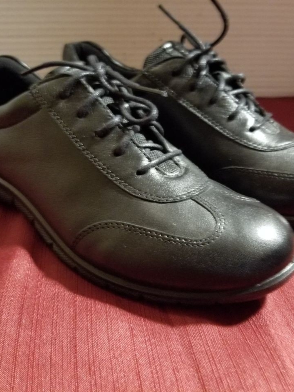 Black Leather Lace-Up Casual Comfort Shoes Women's ECCO size 7.5